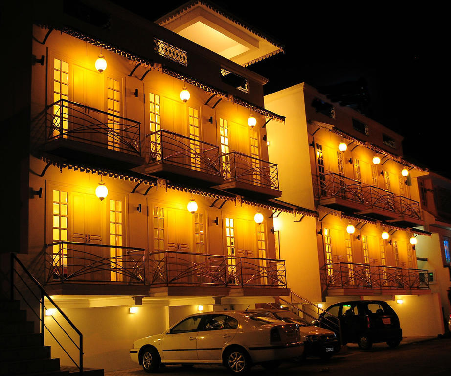 Hotel Garden Manor à Ooty Extérieur photo